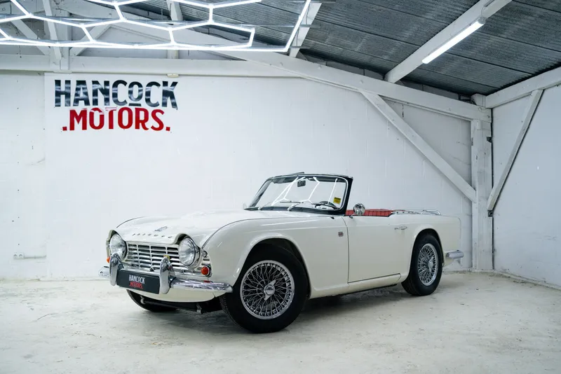 Triumph Tr4 — livré par Hancock Motors
